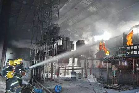 为什么化工厂没有爆炸风险，化工厂爆炸威力为什么那么大(wei shen me hua gong chang mei you bao zha feng xian hua gong chang bao zha wei li wei shen me na me da)