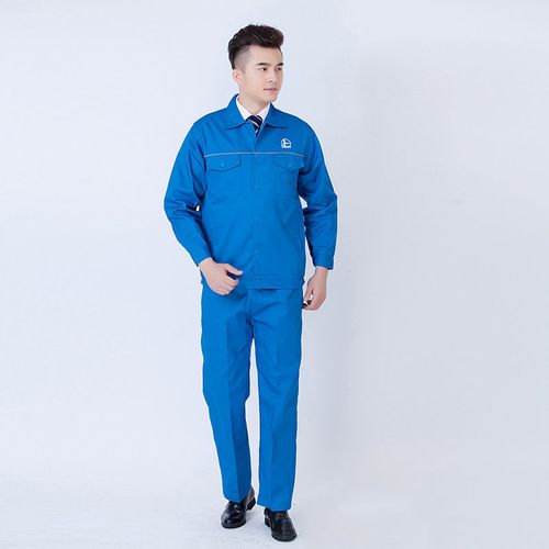 石化工服为什么是蓝色，石化工服为什么是蓝色衣服！(shi hua gong fu wei shen me shi lan se shi hua gong fu wei shen me shi lan se yi fu)