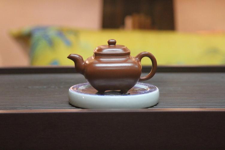 大红袍茶壶是化工壶嘛为什么？大红袍是化工壶吗？								(da hong pao cha hu shi hua gong hu ma wei shen me da hong pao shi hua gong hu ma)